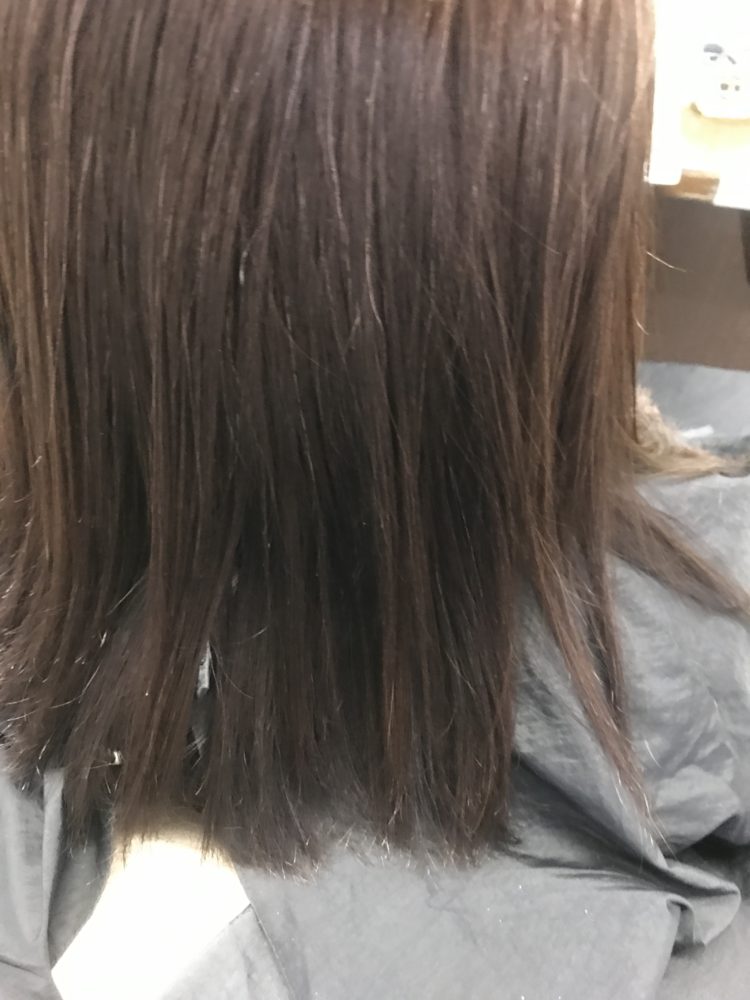 水素トリートメントを施術した髪の毛